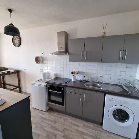 Apartment Enjoy - Proche Tram - 4 Pers - Merignac (Gironde)